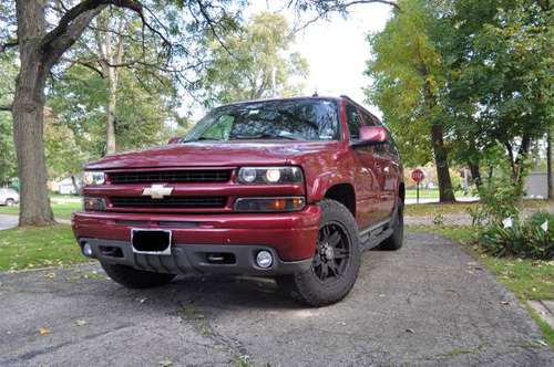 2004 Chevy Suburban Z71 for sale in Crystal Lake, IL