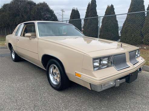 1981 Oldsmobile Cutlass Supreme for sale in Milford City, CT