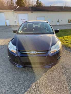 Beautiful 2012 Ford Focus SE Low Miles - cars & trucks - by owner -... for sale in Holland , MI