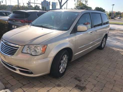 2013 Chrysler Town Country Touring for sale in Schaumburg, IL