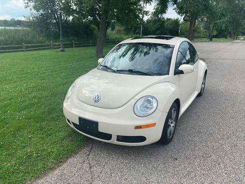 2006 Volkswagen New Beetle MANUAL NO ACCIDENTS for sale in Grand Blanc, MI