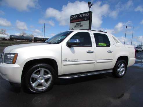 2008 Chevrolet Avalanche LTZ 4WD - White Diamond Edition - cars & for sale in Billings, MT