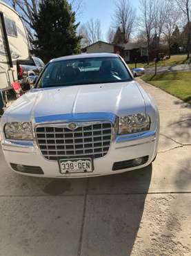 Chrysler 300 - cars & trucks - by owner - vehicle automotive sale for sale in Fort Collins, CO