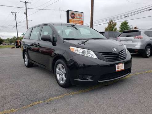 2014 TOYOTA SIENNA for sale in Winchester, VA