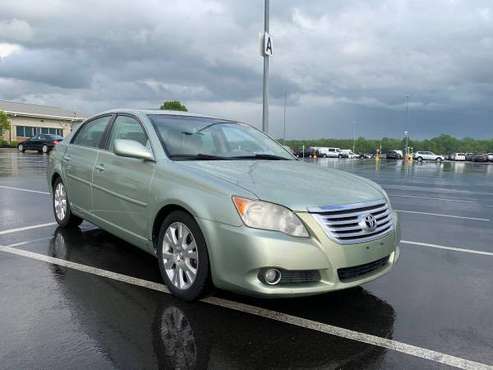 2008 Toyota Avalon XLS Gold/Tan 169, 000 miles Fullyload - cars & for sale in Baltimore, MD