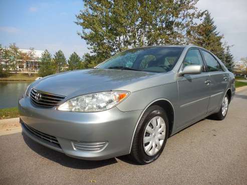 2005 Toyota Camry LE for sale in Bartlett, IL