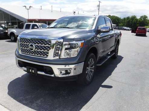 2017 Nissan Titan Crew Cab 4WD SL Pickup 4D 5 1/2 ft Trades Welcome Fi for sale in Harrisonville, MO