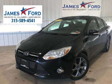 2013 FORD FOCUS! LOADED! LEATHR, SUNROOF AND MORE! for sale in Williamson, NY