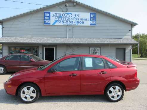 2005 Ford Focus ZX4 Sedan - Automatic/Wheels/Roof/Low Miles - 102K!... for sale in Des Moines, IA