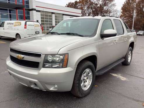 Well-Kept! 2007 Chevy Avalanche 1500! 4x4! Crew Cab! Clean Carfax! -... for sale in Ortonville, OH
