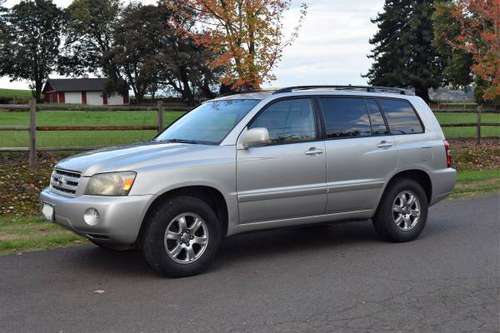 2004 Toyota Highlander - cars & trucks - by owner - vehicle... for sale in Independence, OR