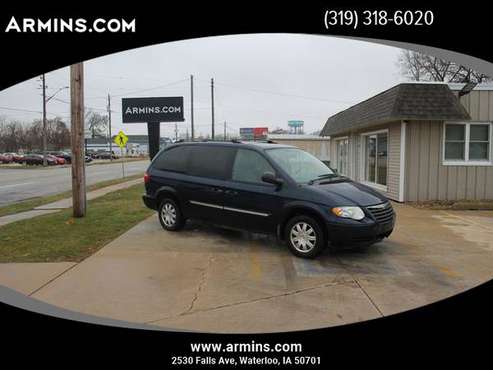 2006 Chrysler Town & Country - cars & trucks - by dealer - vehicle... for sale in Waterloo, IA