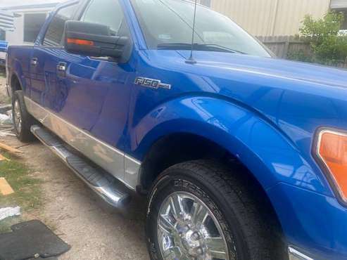 09 Ford F-150 XLT very clean everything works - - by for sale in Houston, TX