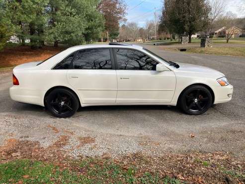 2001 Toyota Avalon XLS - cars & trucks - by owner - vehicle... for sale in Goodlettsville, TN