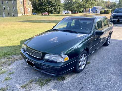 1998 Volvo S70 - 124,000 miles - cars & trucks - by dealer - vehicle... for sale in Tyngsboro, MA