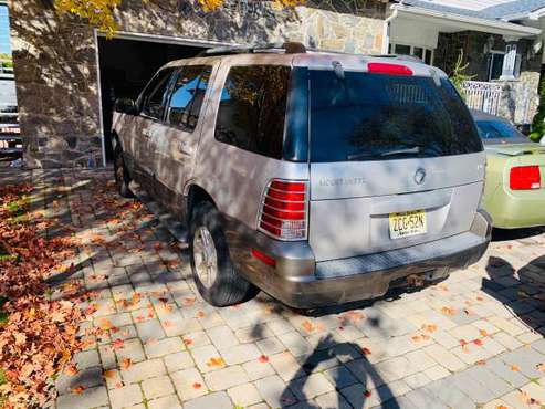 2004 mercury mountaineer - cars & trucks - by owner - vehicle... for sale in STATEN ISLAND, NY