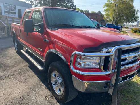 2006 Ford F250 Crew Cab Lariat 4WD Diesel Runs Perfect! - cars & for sale in Wallace, NC