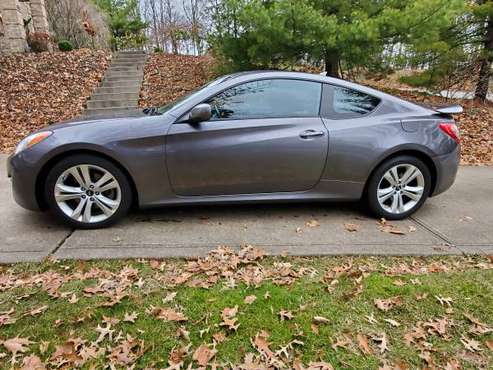 2010 Hyundai Genesis 3.8 Coupe - cars & trucks - by owner - vehicle... for sale in mars, PA