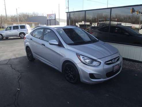 2012 Hyundai Accent GLS One Owner Clean CarFax Auto 37mpg Hwy - cars... for sale in Des Moines, IA