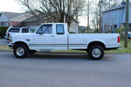 1997 Ford F250 -- Rebuilt 7.3 -- 4x4 -- Manual for sale in Knoxville, TN