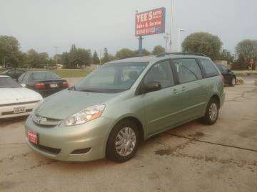 2008 Toyota Sienna - cars & trucks - by dealer - vehicle automotive... for sale in Green Bay, WI