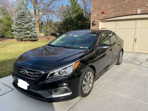 2017 Hyundai Sonota Sport - cars & trucks - by owner - vehicle... for sale in Bloomingdale, IL