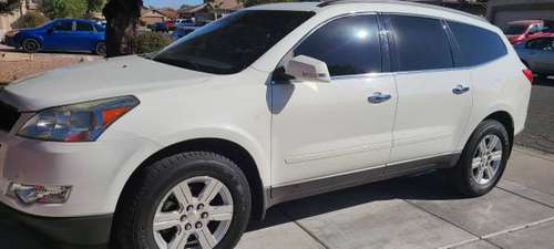 Chevy Traverse 2012 LT - cars & trucks - by owner - vehicle... for sale in Tolleson, AZ