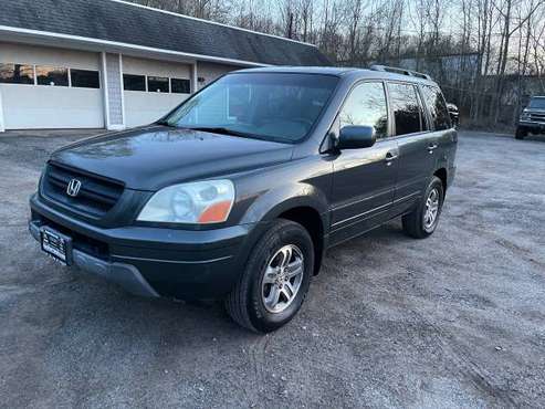 2004 Honda Pilot EX-L 4wd 3rd row seating! Super Clean! - cars & for sale in Southington , CT