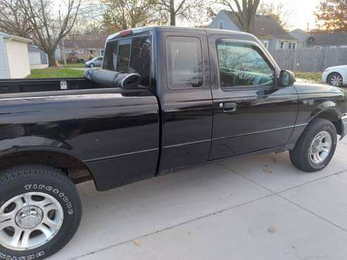 2004 Ford Ranger - cars & trucks - by owner - vehicle automotive sale for sale in Rock Island, IA