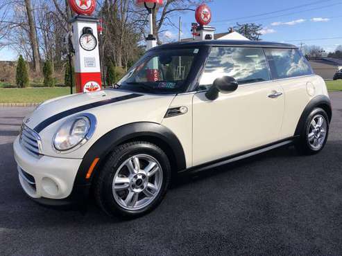 2011 Mini Cooper 6 Speed Manual Premium & Wired Packages Clean... for sale in Palmyra, PA