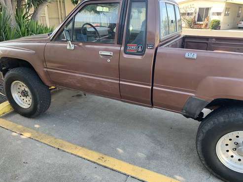 1986 Toyota Pickup xtra cab 4x4 22re for sale in Oceanside, CA