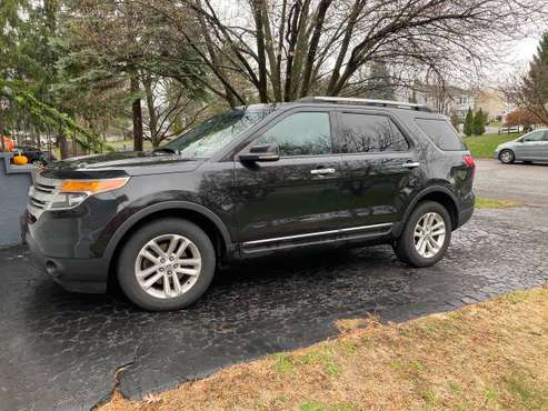 2012 Ford Explorer XLT - cars & trucks - by owner - vehicle... for sale in Newtonville, NY