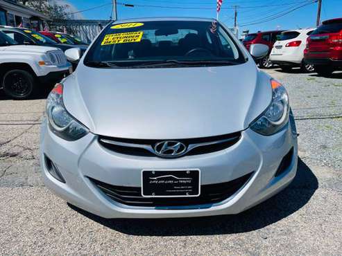 2011 HYUNDAI ELANTRA ONLY 92K MILES 2 OWNERS GAS SAVER - cars & for sale in Hyannis, MA