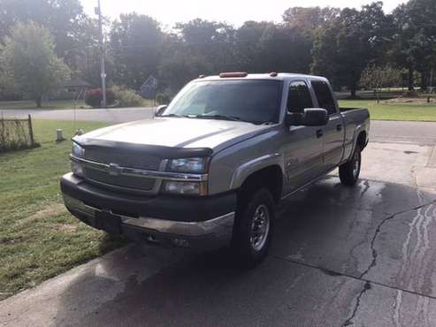 2003 Chevy 2500hd duamax for sale in Holland , MI
