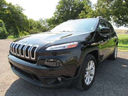2018 Jeep Cherokee Latitude Plus - 63,000 Miles, Like New, Clean -... for sale in Waco, TX