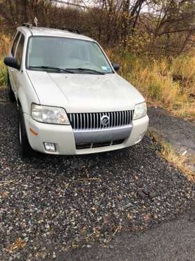 3500$ suv AWD mariner - cars & trucks - by owner - vehicle... for sale in Liverpool, NY