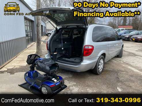 2006 Chrysler Town Country LWB Mobility Scooter Van Accesible Includ for sale in CENTER POINT, IA