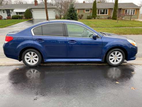 2011 Subaru Legacy .. Remote start .. Clean !! Runs and drives GREAT... for sale in Rochester , NY
