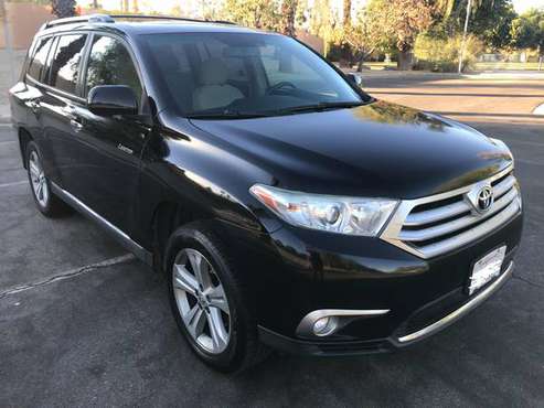 2012 Toyota Highlander Limited - cars & trucks - by owner - vehicle... for sale in Palm Desert , CA