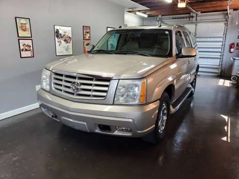 Pristine Low Mileage AWD 2004 Cadillac Escalade - - by for sale in Lakeland, FL