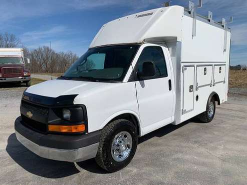 2016 Chevrolet Express Cutaway 3500 10 Utility Van for sale in Lancaster, PA