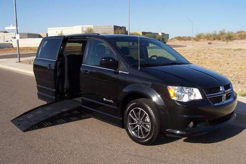 2017 Dodge Grand Caravan SXT Wheelchair Handicap Mobility Van Best Buy for sale in Phoenix, AZ
