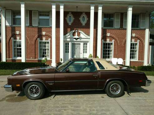 1977 Oldsmobile Cutlass Supreme - cars & trucks - by owner - vehicle... for sale in Lebanon, MO