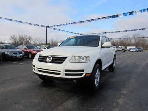 2007 Volkswagen Touareg V6 with Dual front & rear reading lights for sale in Grayslake, IL