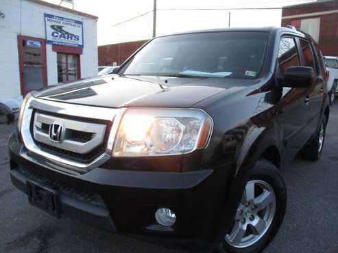 2011 Honda Pilot EX-L Back up Camera/Leather/3rd Row & cold AC for sale in Roanoke, VA