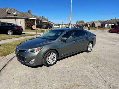 2013 Toyota Avalon hybrid limited - cars & trucks - by owner -... for sale in New Orleans, LA