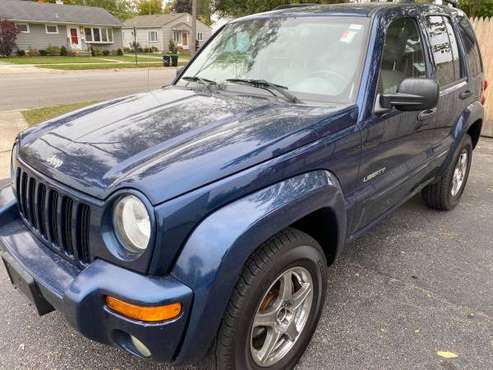 2004 Jeep Liberty 3.7 Limited - cars & trucks - by dealer - vehicle... for sale in Des Plaines, IL