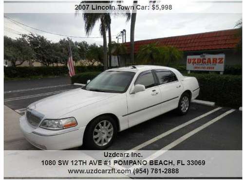 2007 Lincoln Towncar Limited - cars & trucks - by dealer - vehicle... for sale in Pompano Beach, FL