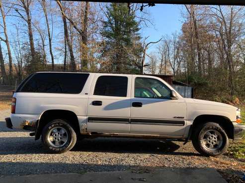 Chevrolet Suburban - cars & trucks - by owner - vehicle automotive... for sale in Pratts, VA