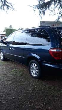 2001 Chrysler Town & Country EX for sale in Seattle, WA